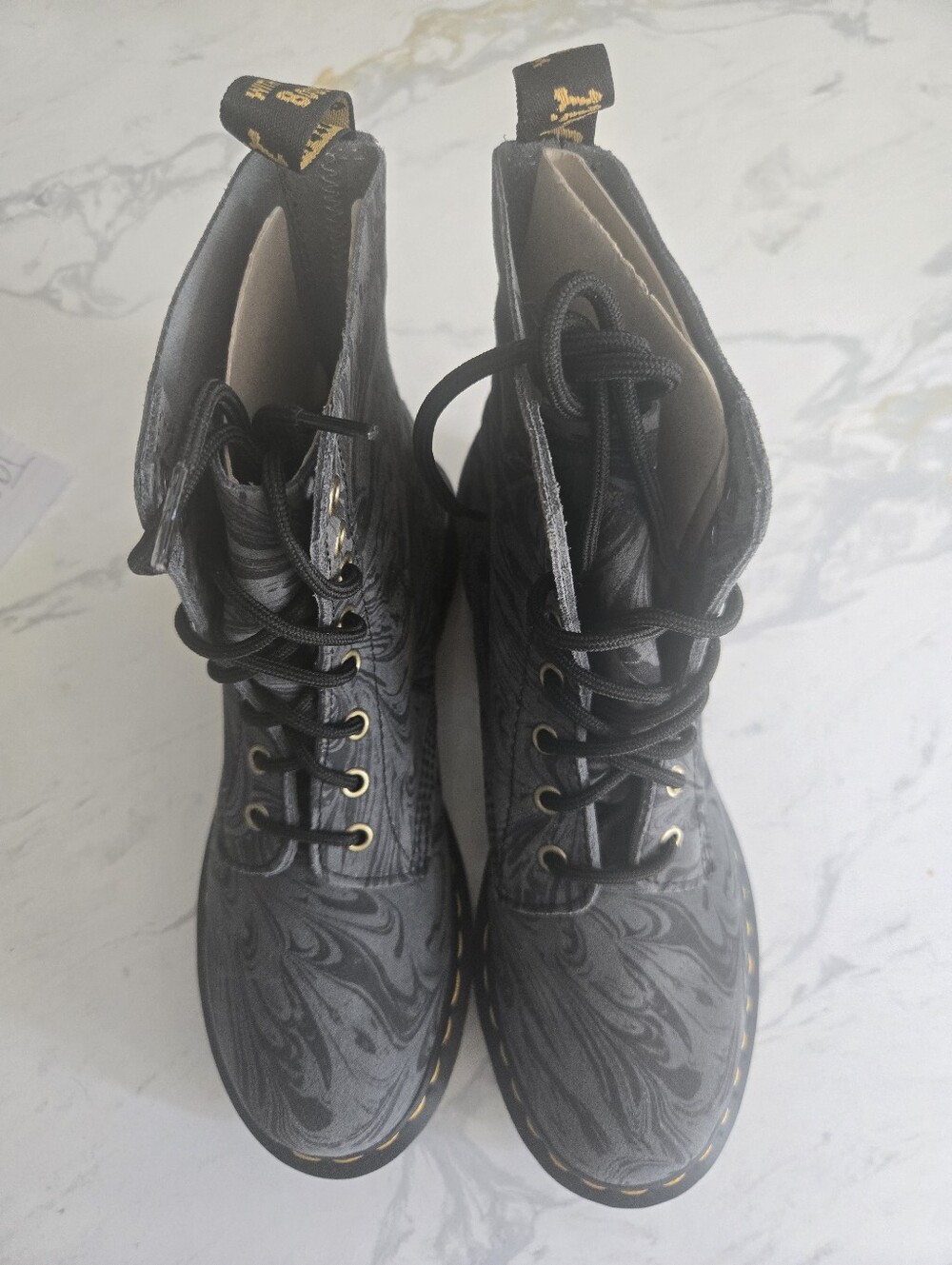 NEW!! Dr Martens Black & Grey Swirl Pattern Suede Boot. Size 8.  MAKE OFFER! - Picture 10 of 11